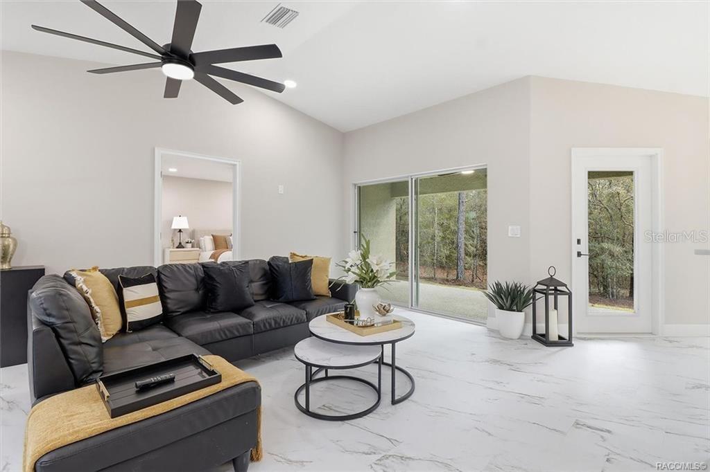 CITRUS SPGS UNIT 14 - Residential