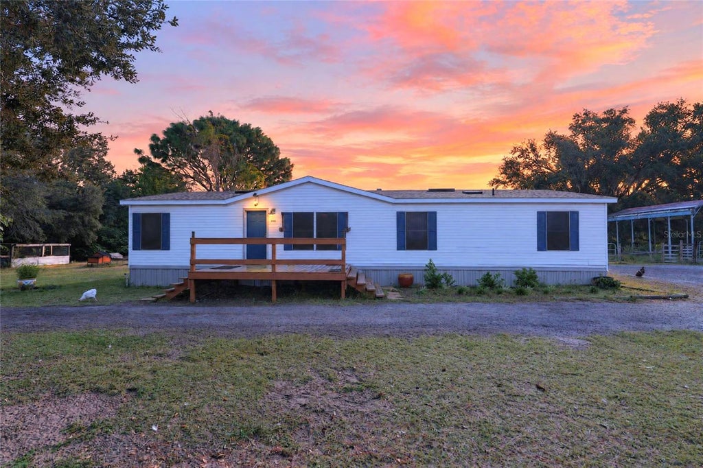 Photo of 16923 SW 17th Circle, Ocala, FL 34473 (MLS # OM733404)