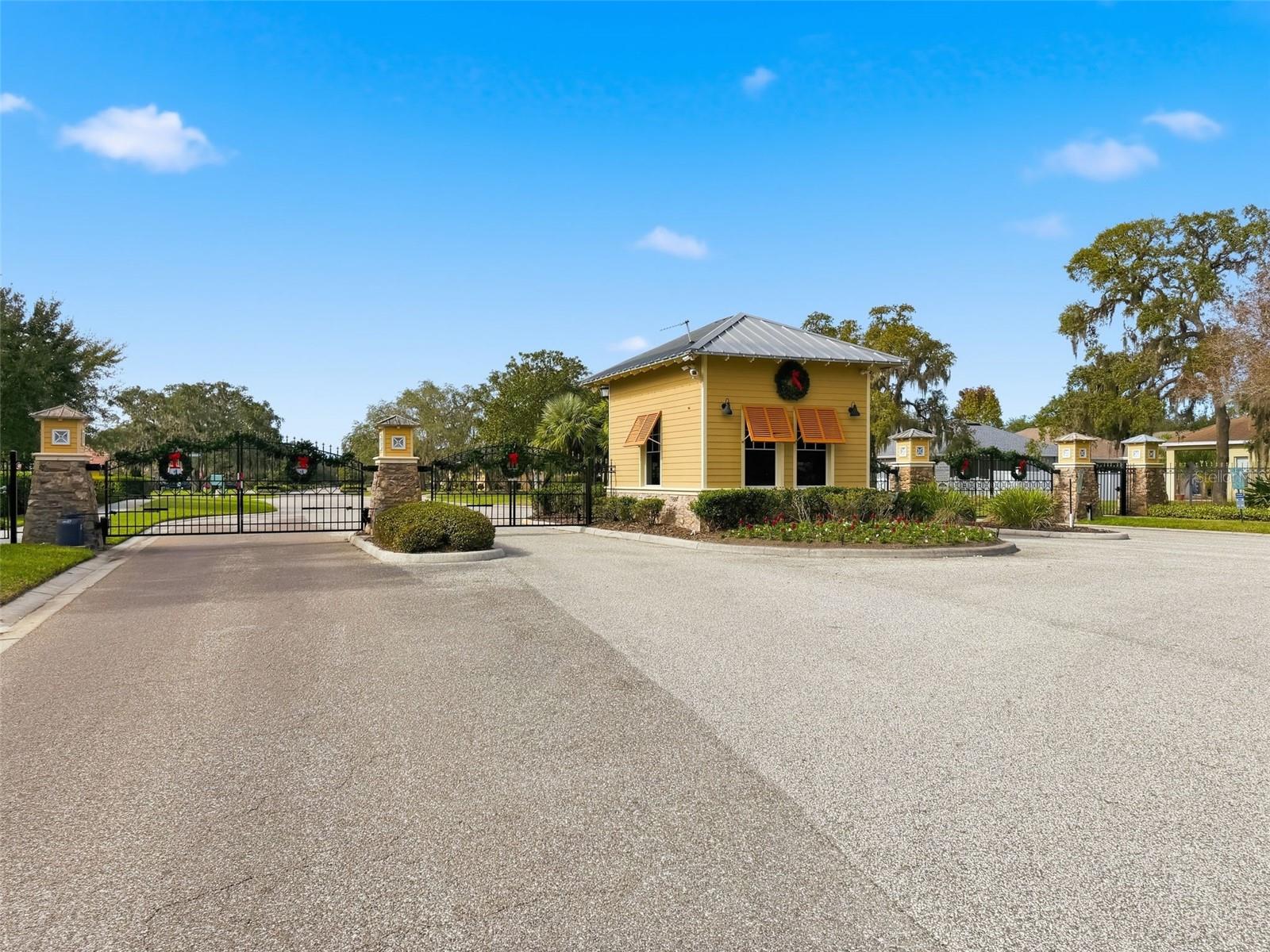 WATERS EDGE 01 - Residential