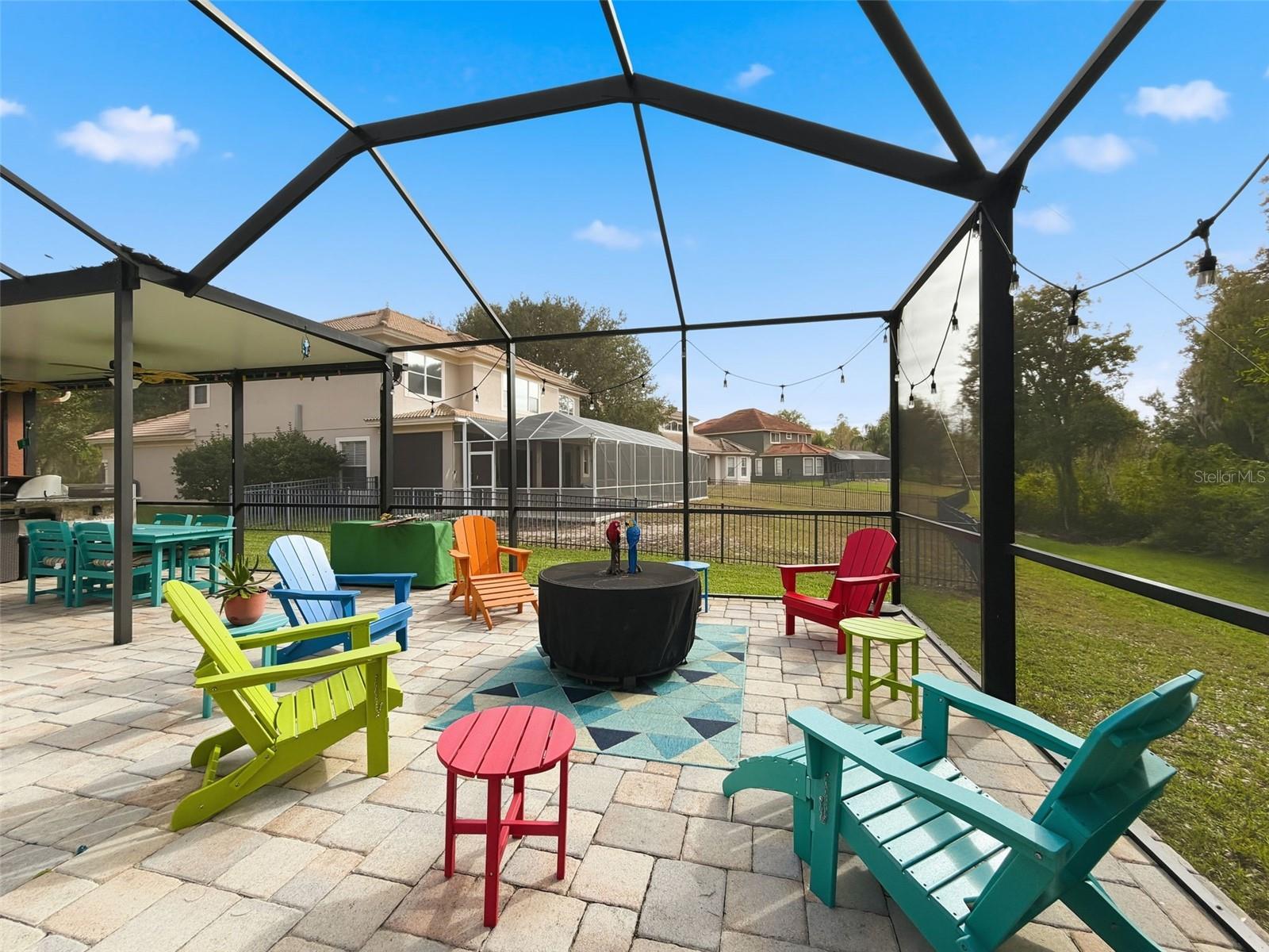 WATERS EDGE 01 - Residential