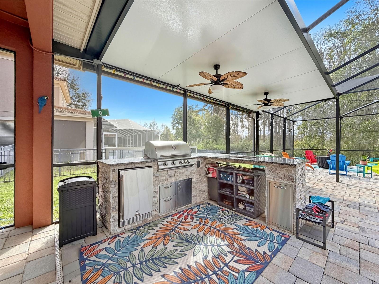 WATERS EDGE 01 - Residential