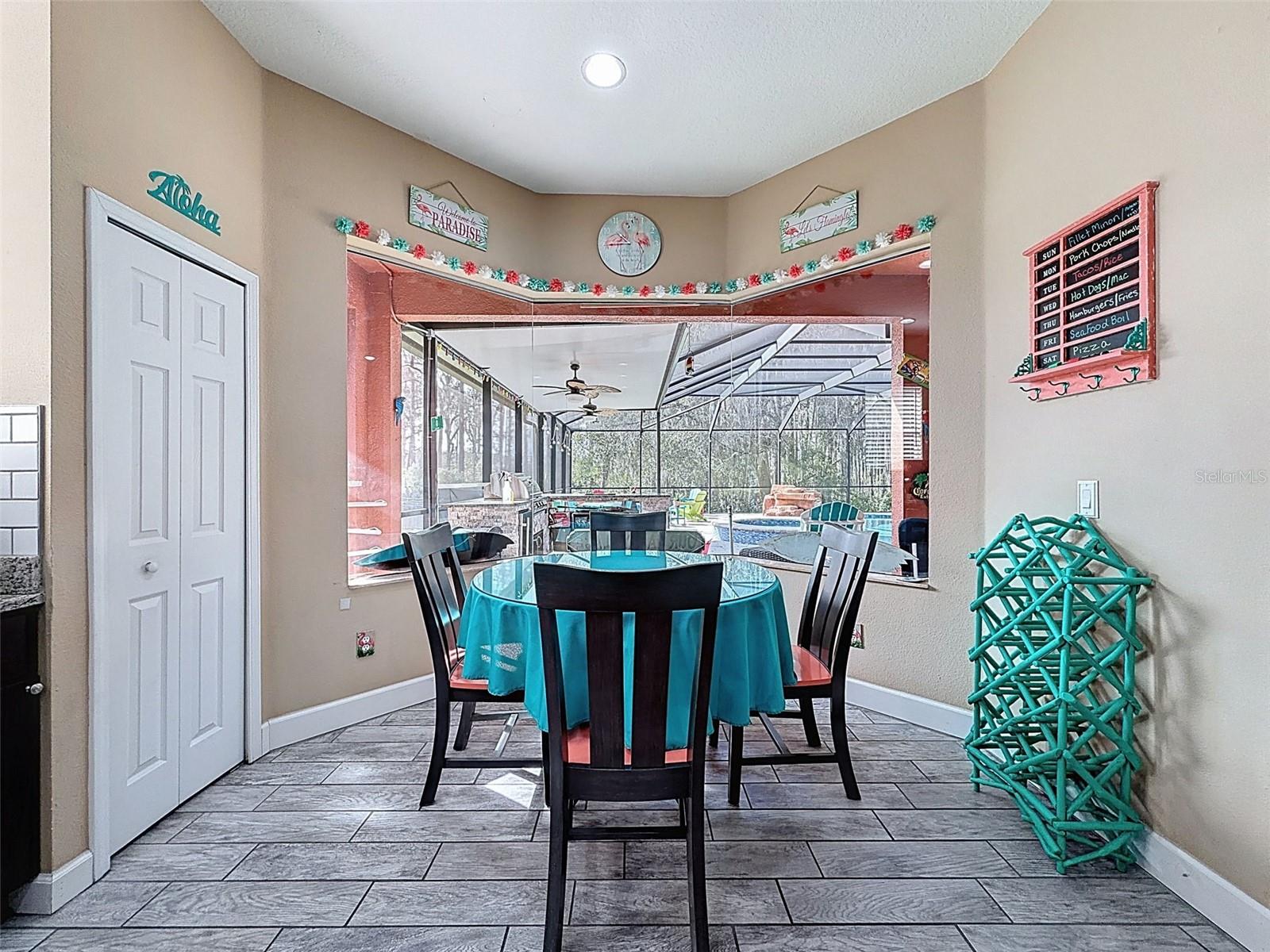 WATERS EDGE 01 - Residential