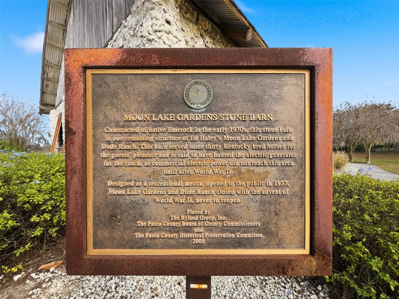 WATERS EDGE 01 - Residential