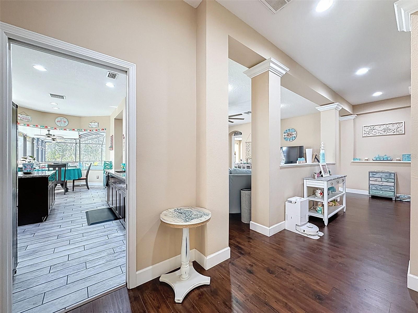 WATERS EDGE 01 - Residential