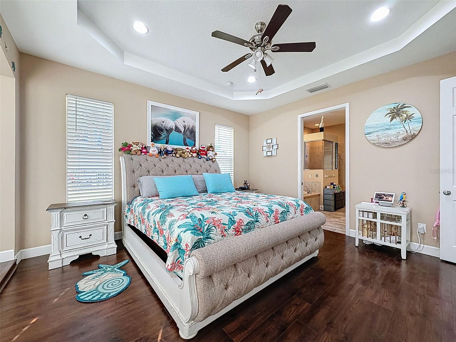 WATERS EDGE 01 - Residential