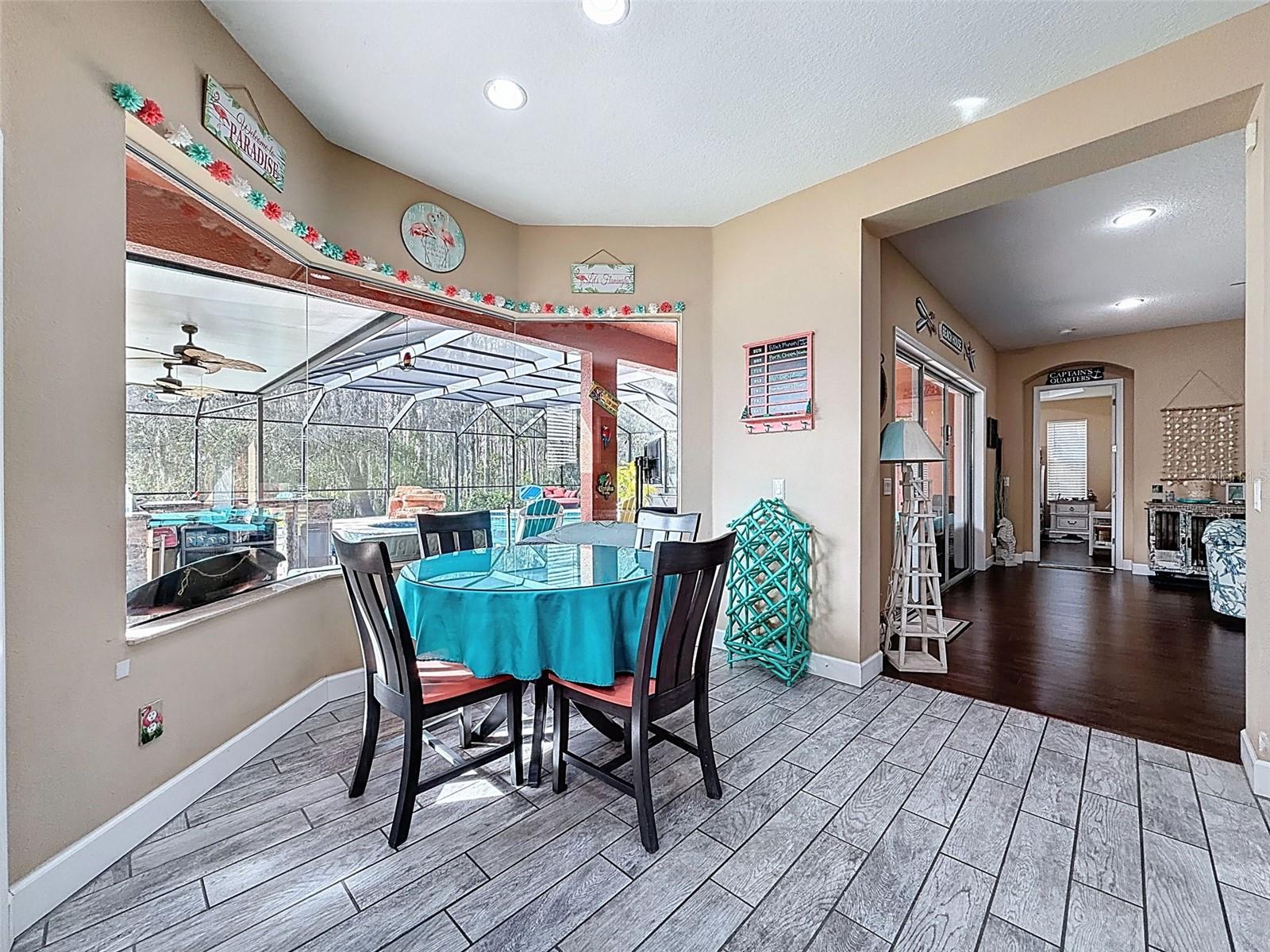 WATERS EDGE 01 - Residential