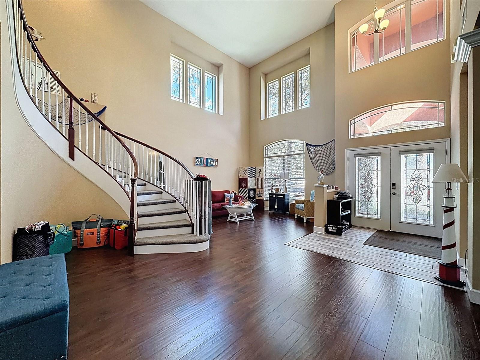 WATERS EDGE 01 - Residential