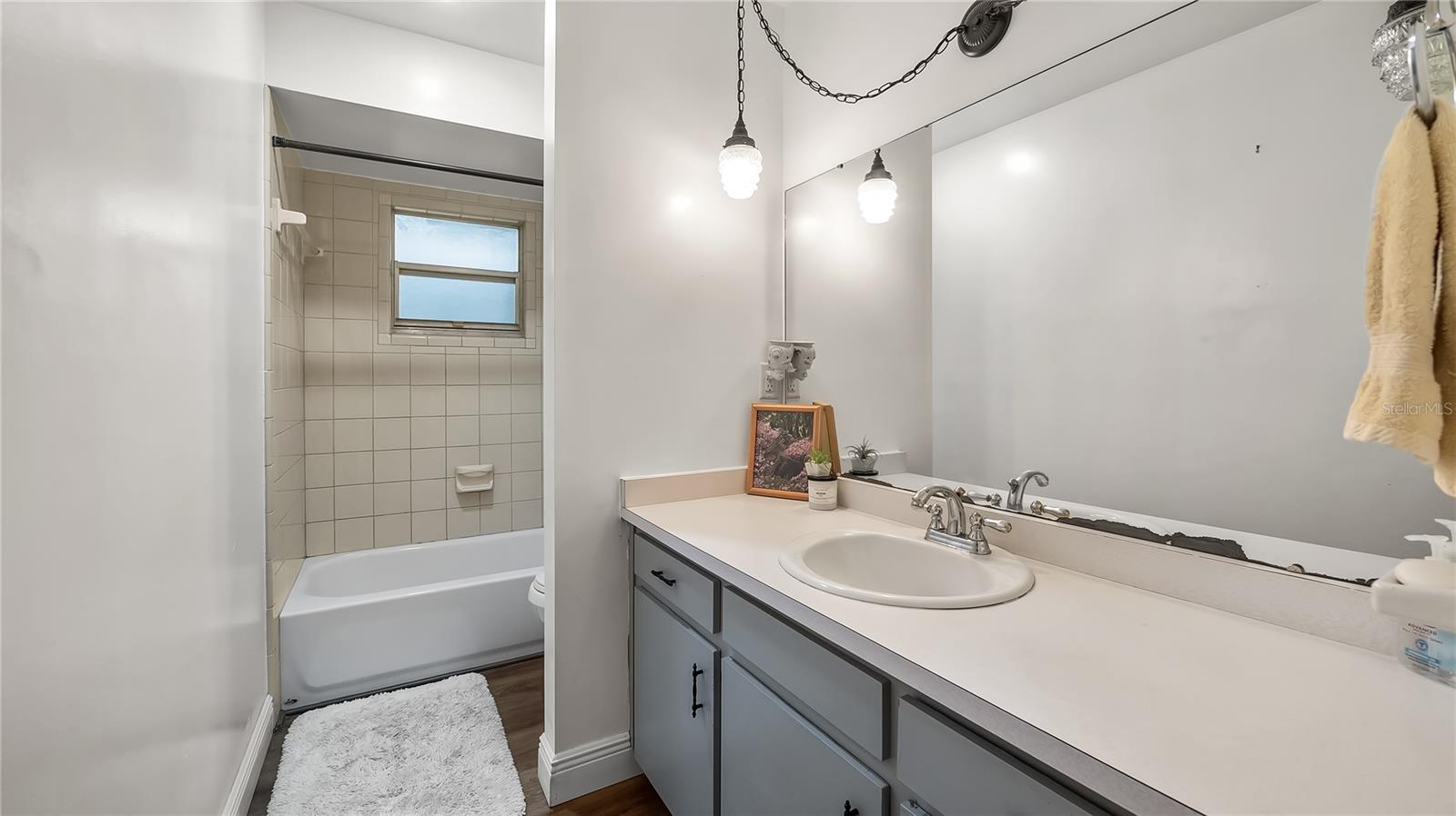 STEWARTS SUB - Residential Lease