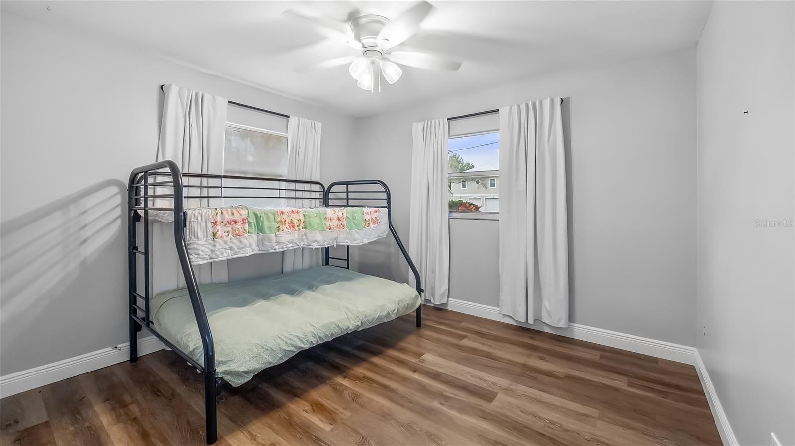 STEWARTS SUB - Residential Lease