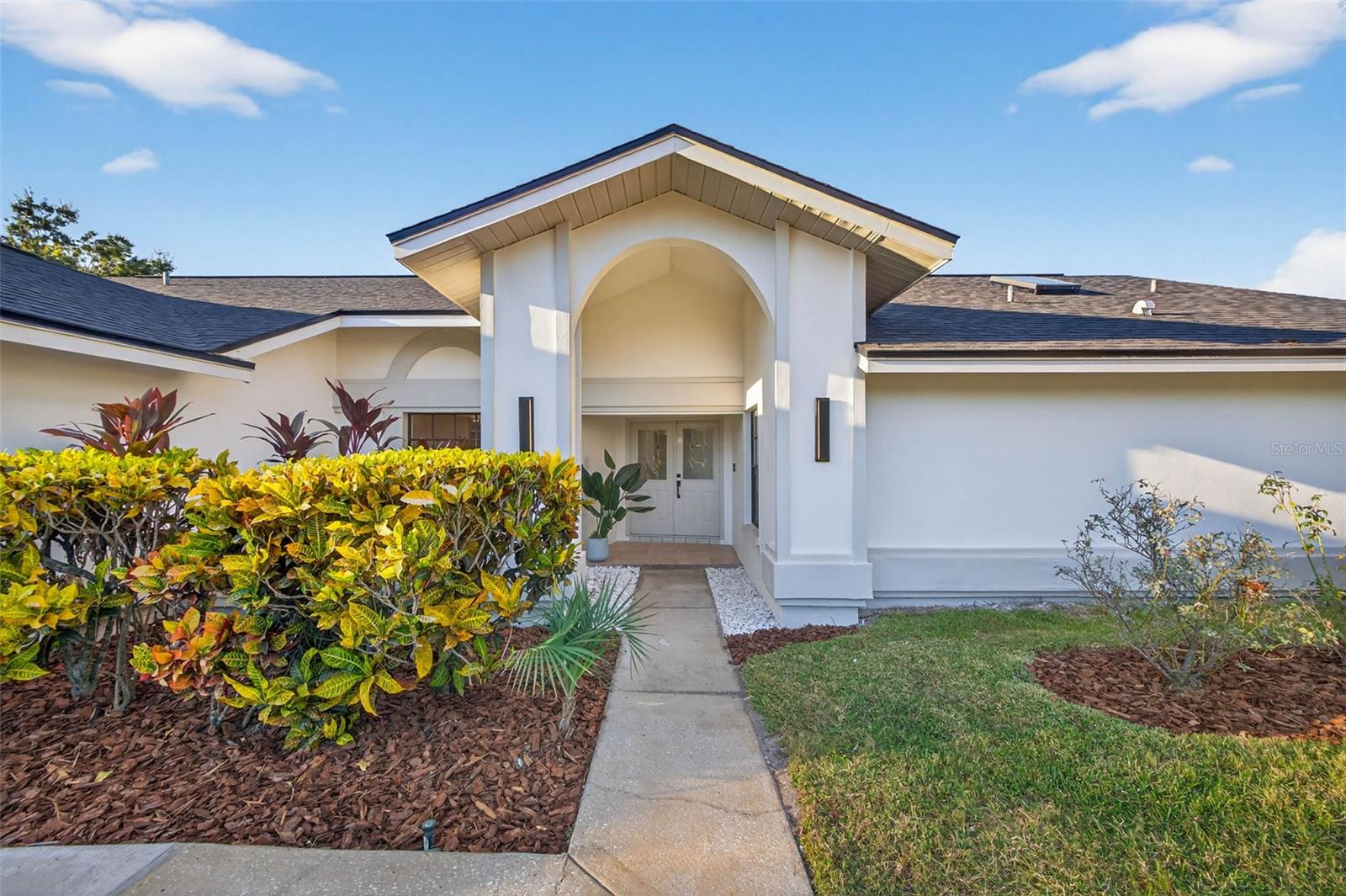 2704 MONTAGUE COURT E