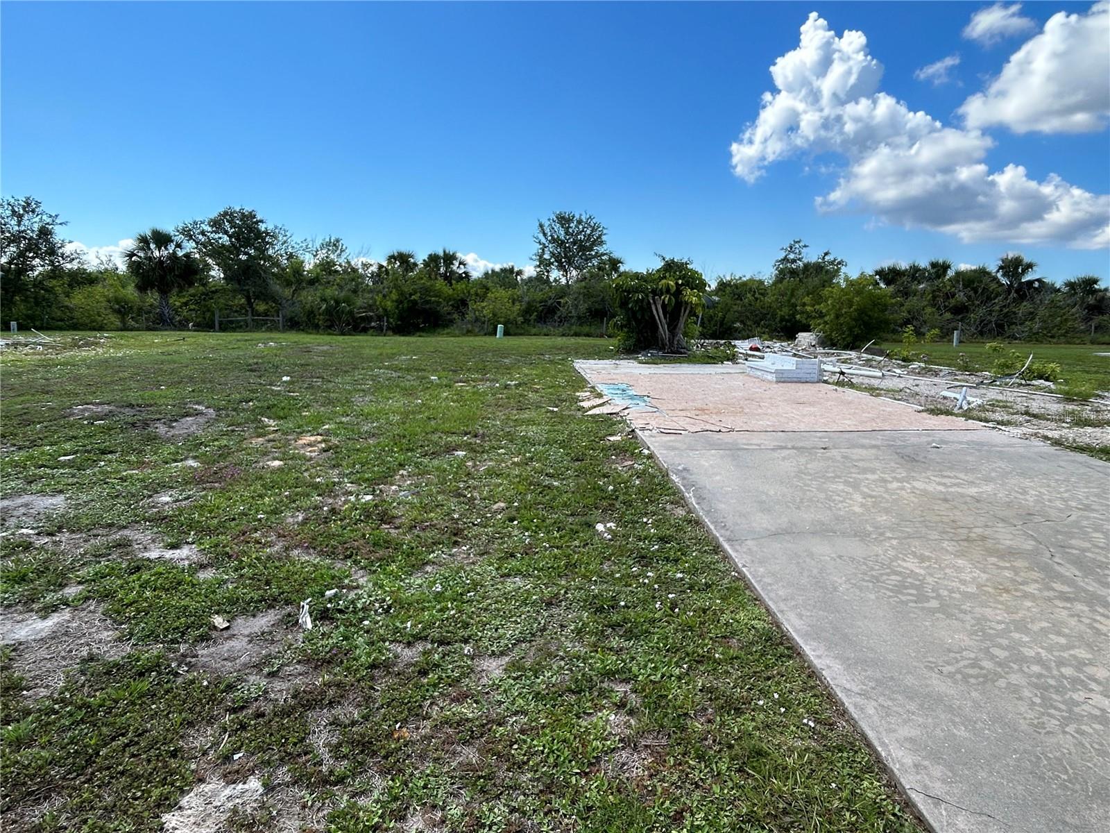 VILLAGE HOLIDAY LAKE - Land