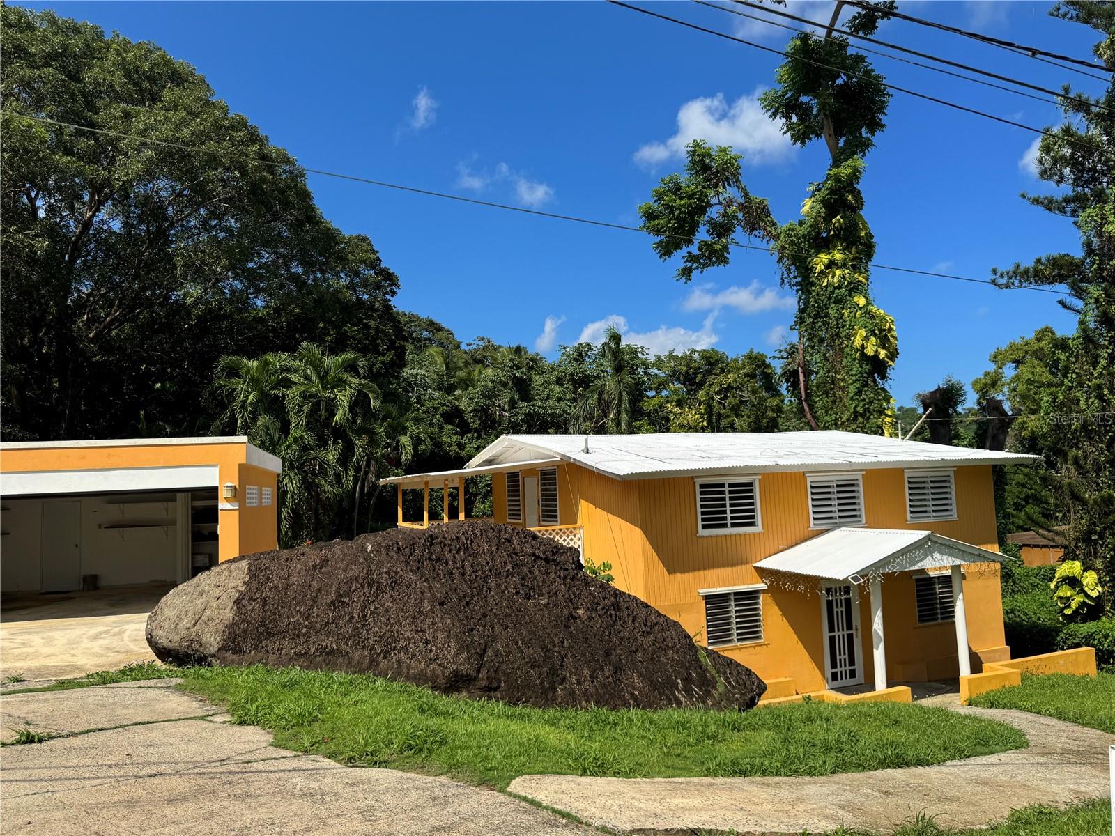 COLINAS DEL YUNQUE - Residential