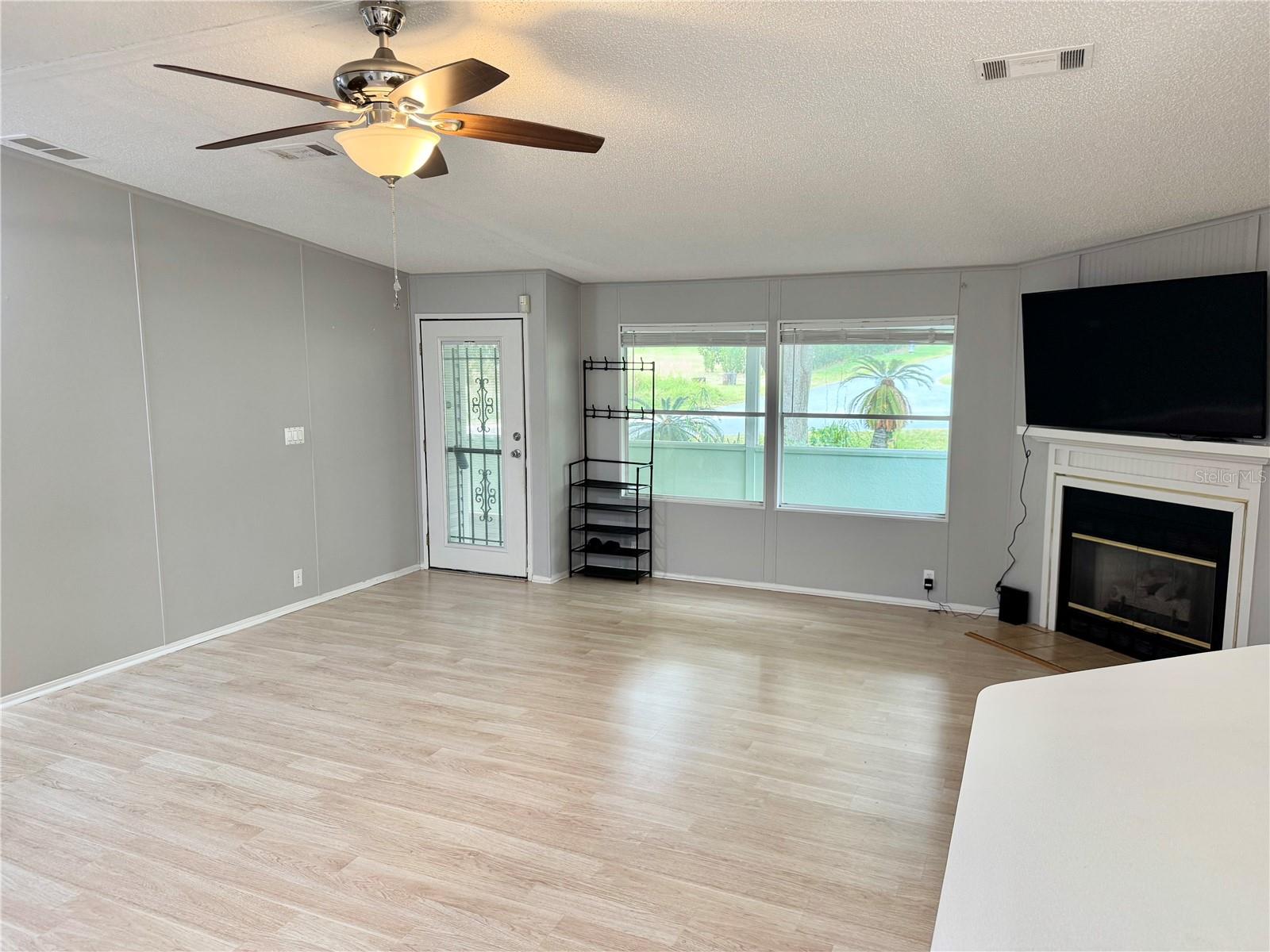 TROYNELLE BY LAKE APOPKA - Residential