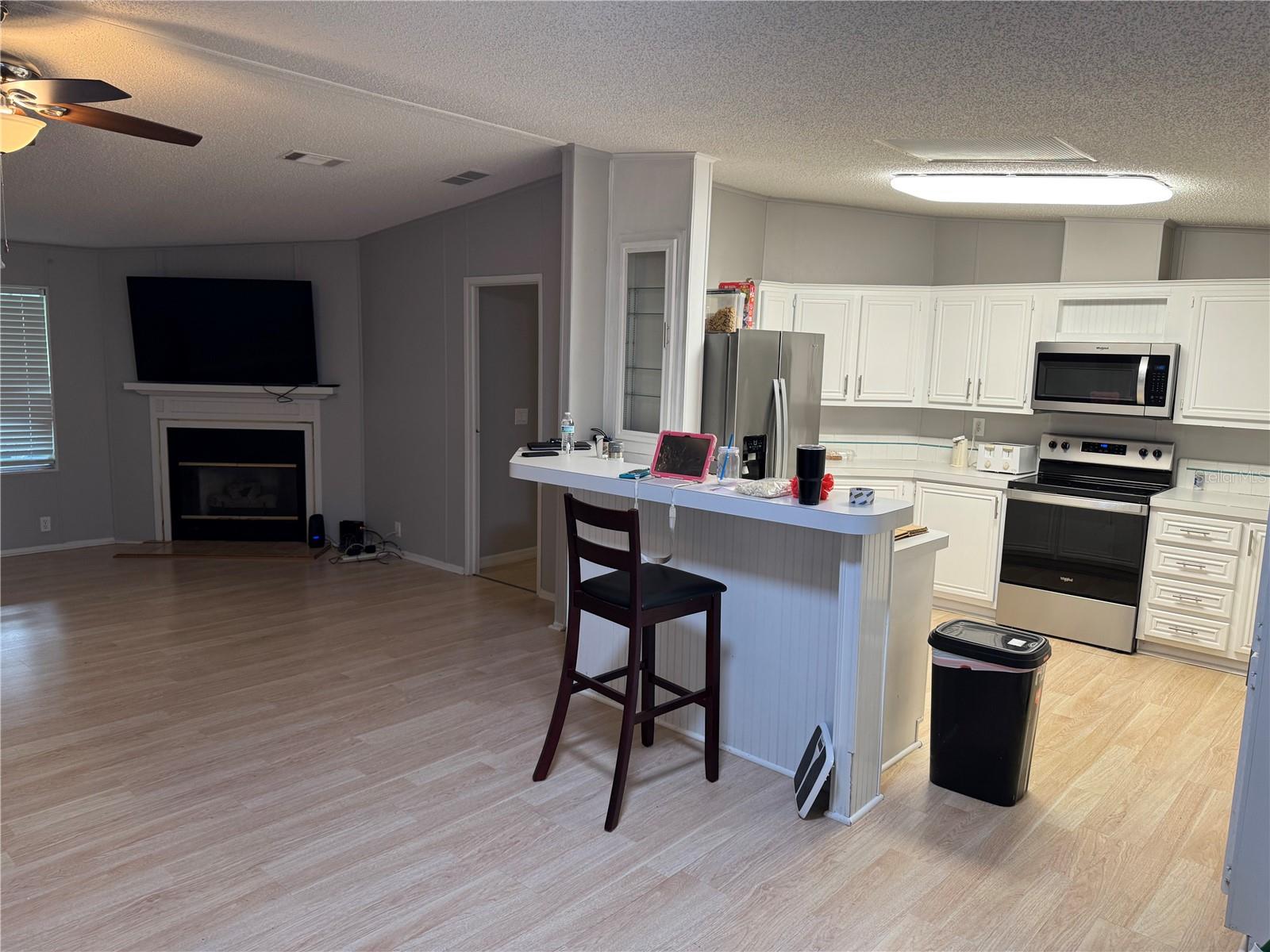 TROYNELLE BY LAKE APOPKA - Residential