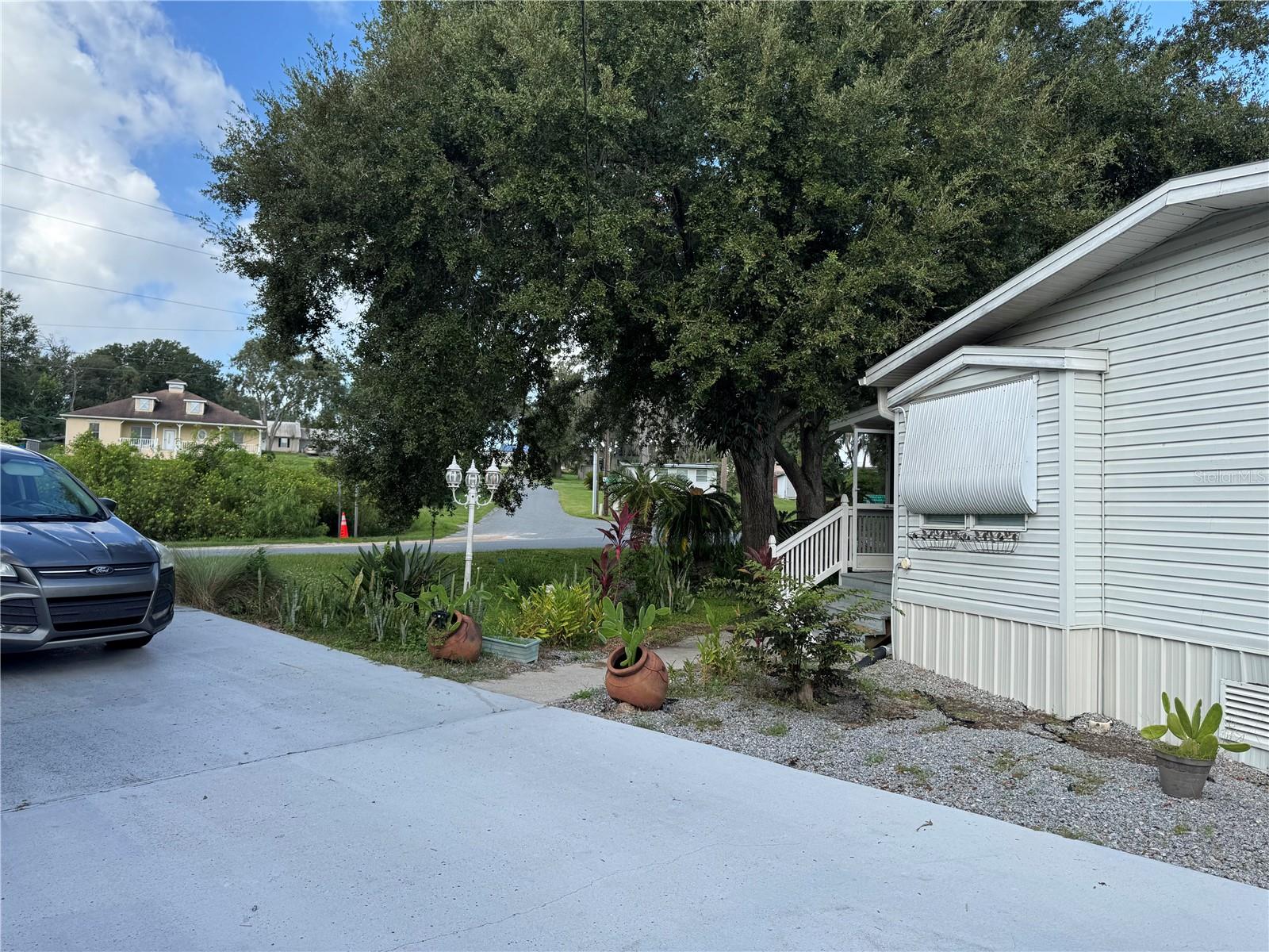 TROYNELLE BY LAKE APOPKA - Residential