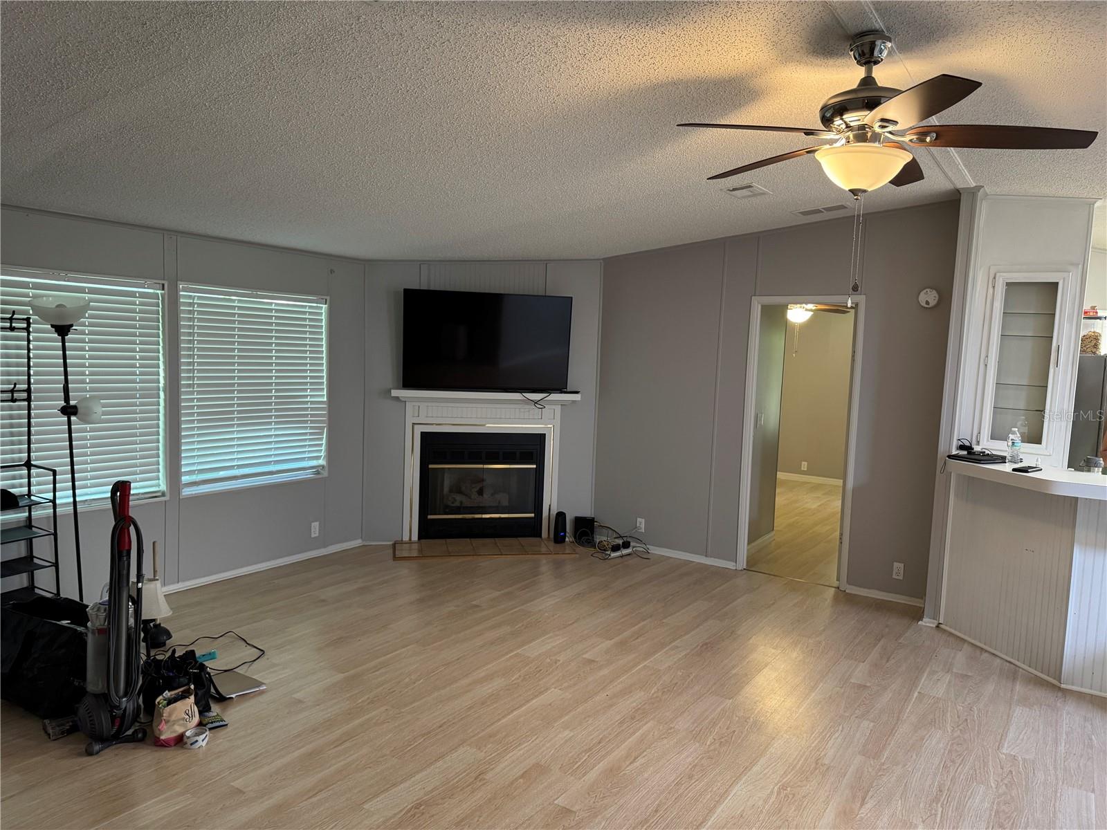 TROYNELLE BY LAKE APOPKA - Residential