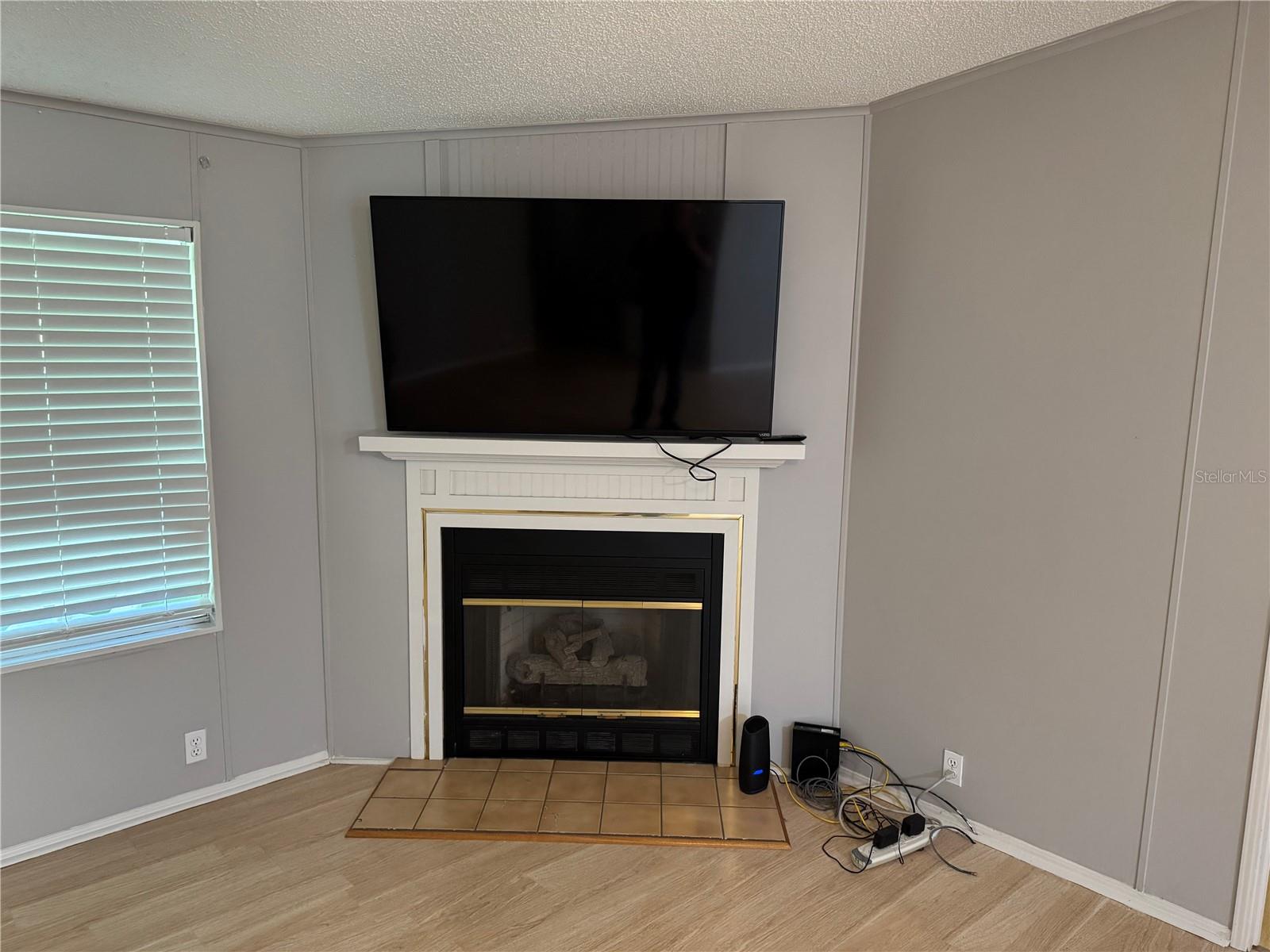 TROYNELLE BY LAKE APOPKA - Residential