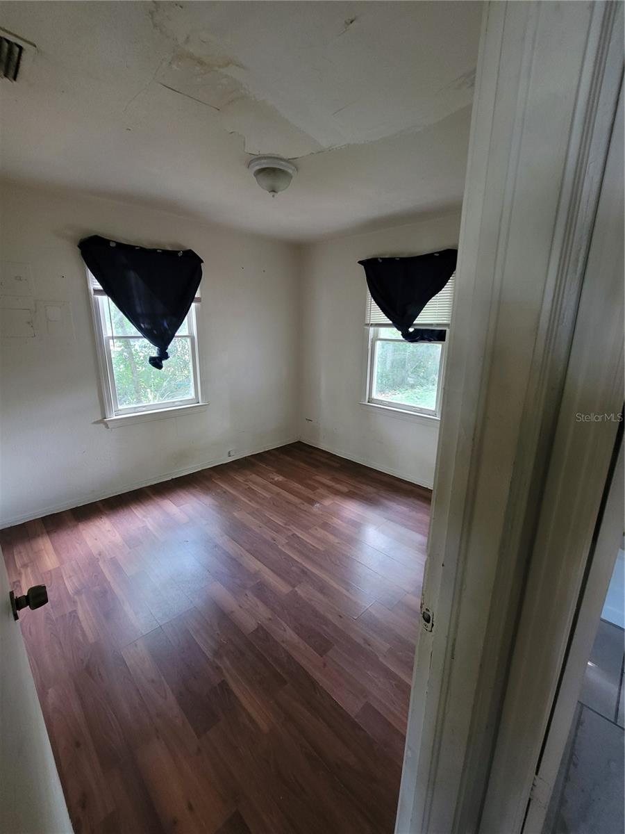 CASA LOMA SUB - Residential Lease
