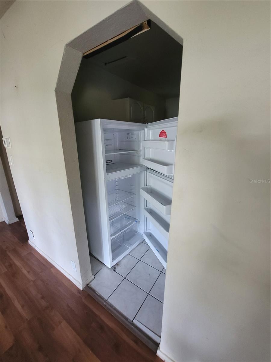 CASA LOMA SUB - Residential Lease