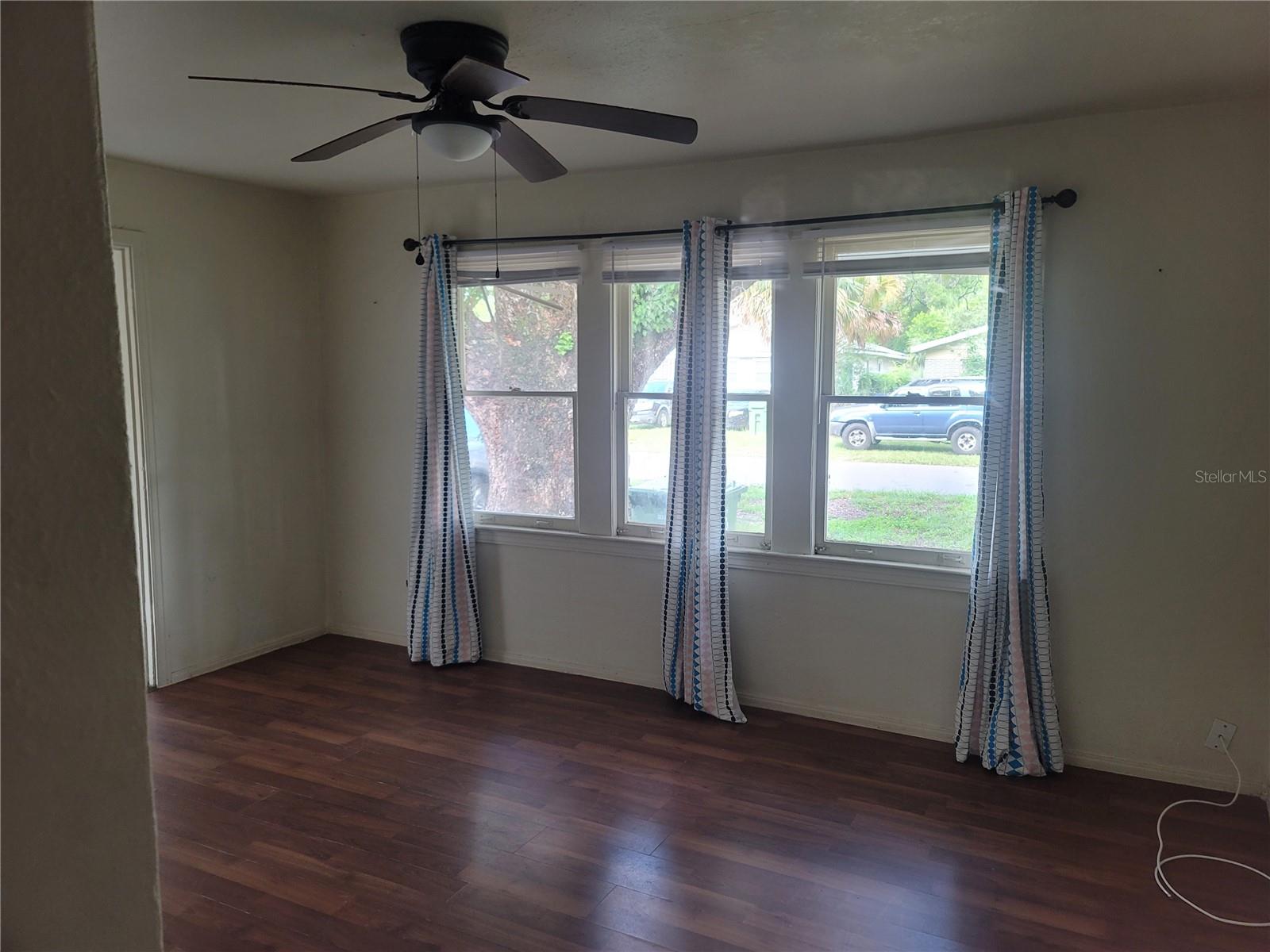 CASA LOMA SUB - Residential Lease