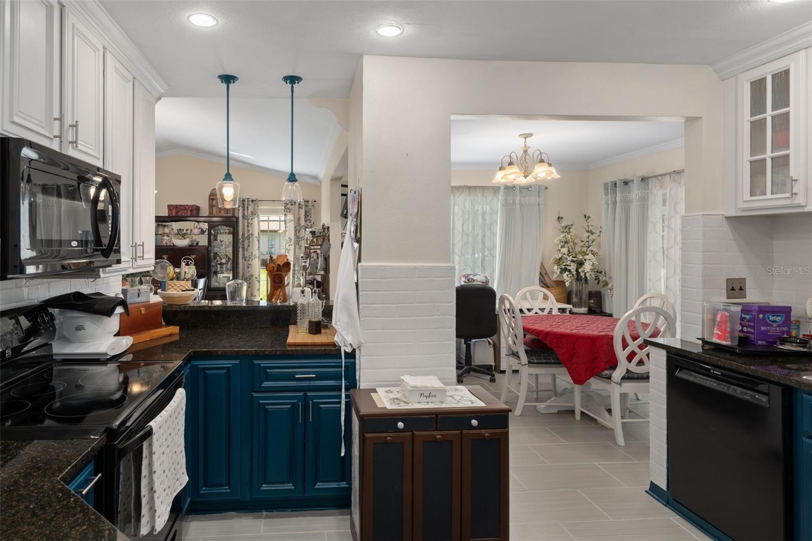 SPRING HILL - Residential