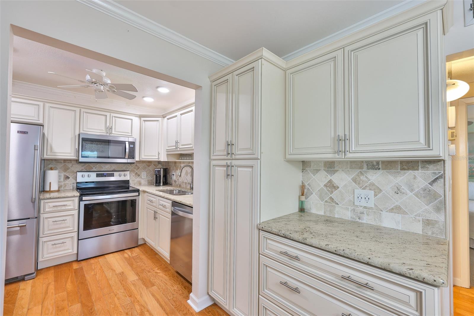 205 KINGS BOULEVARD 55
