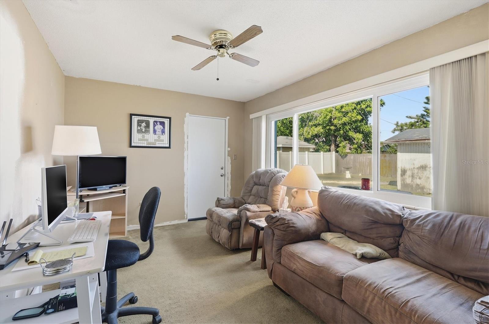 KENSINGTON PARK - Residential