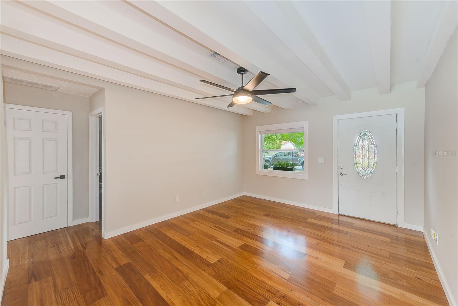 4228 TARPON DRIVE SE