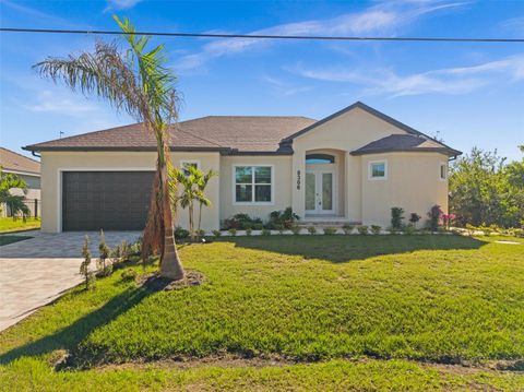 A home in PORT CHARLOTTE