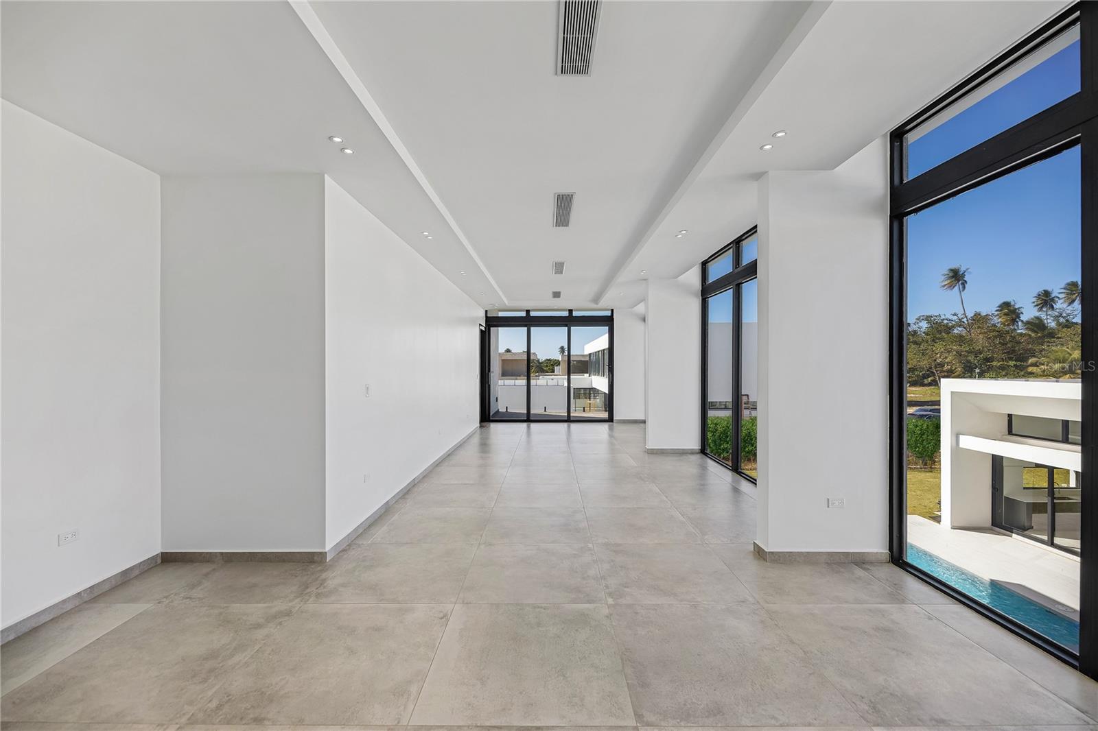 DORADO COUNTRY ESTATES - Residential