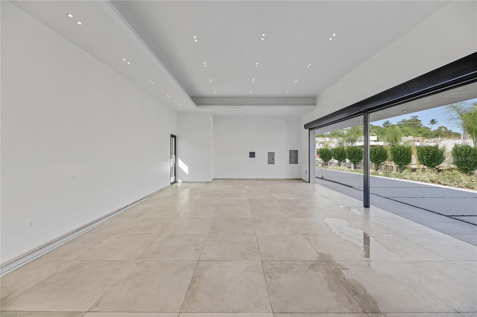 DORADO COUNTRY ESTATES - Residential