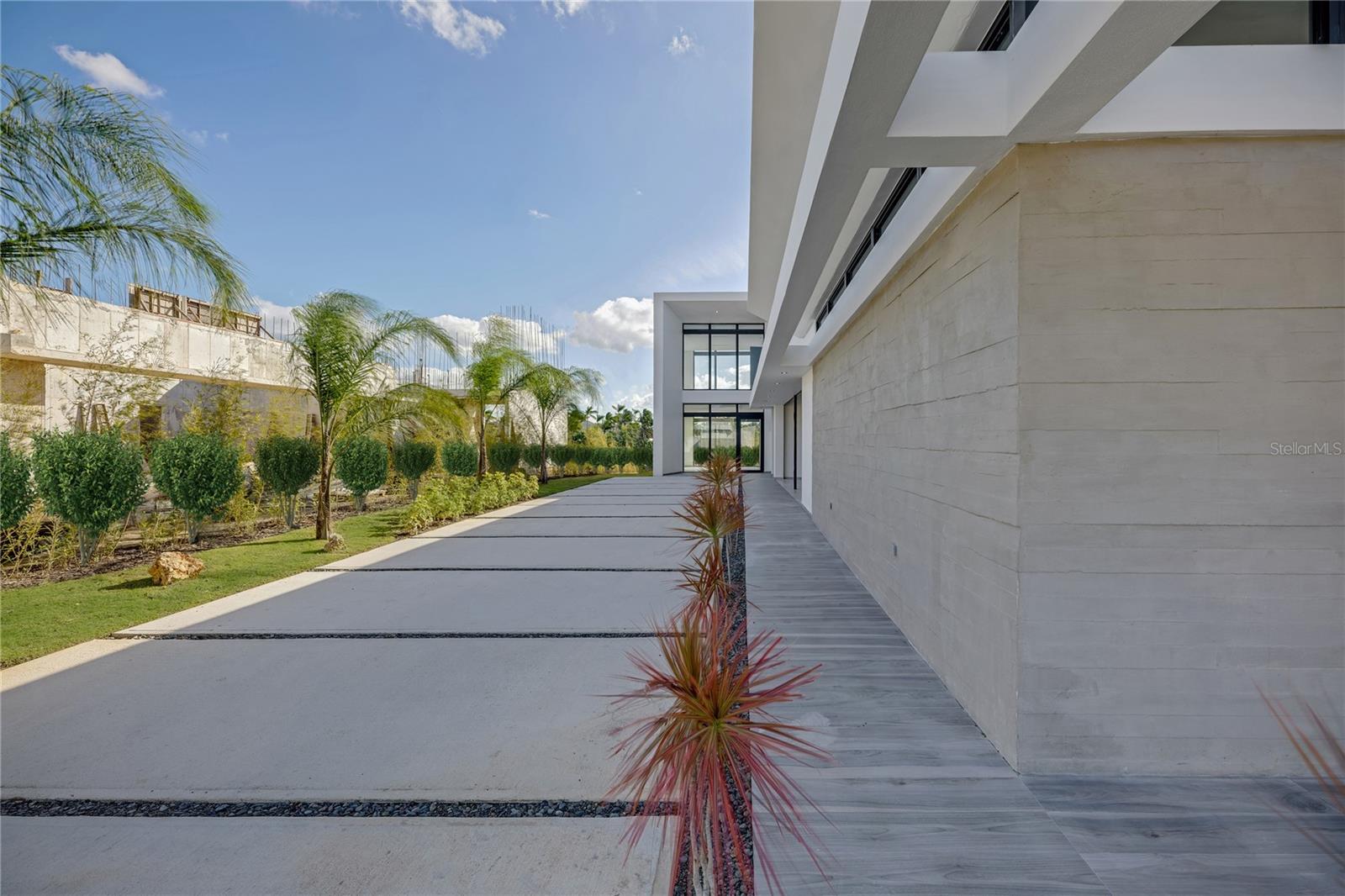 DORADO COUNTRY ESTATES - Residential