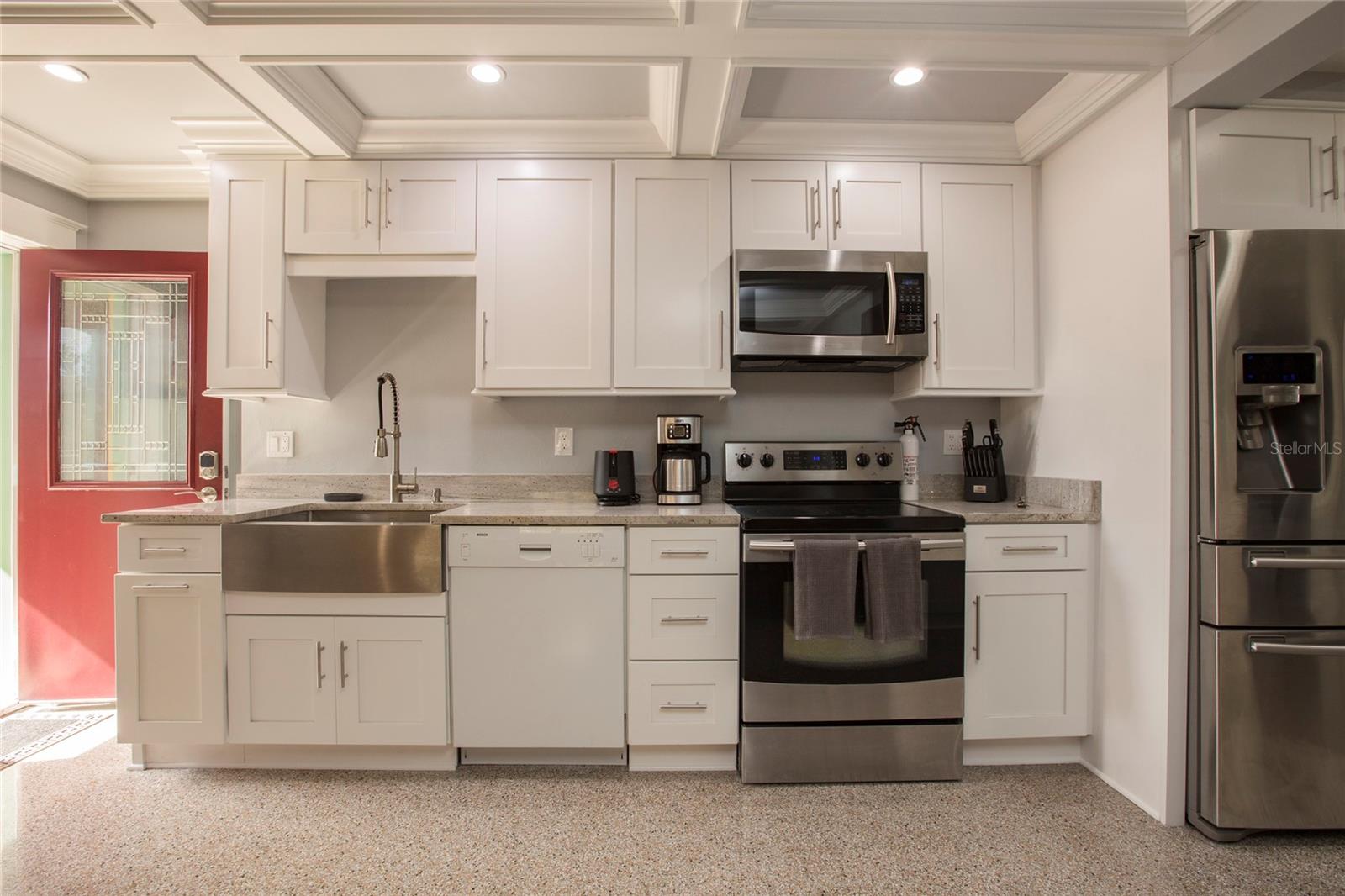 BUENA VISTA SHORES - Residential