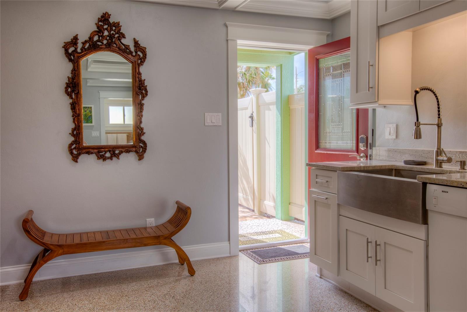 BUENA VISTA SHORES - Residential