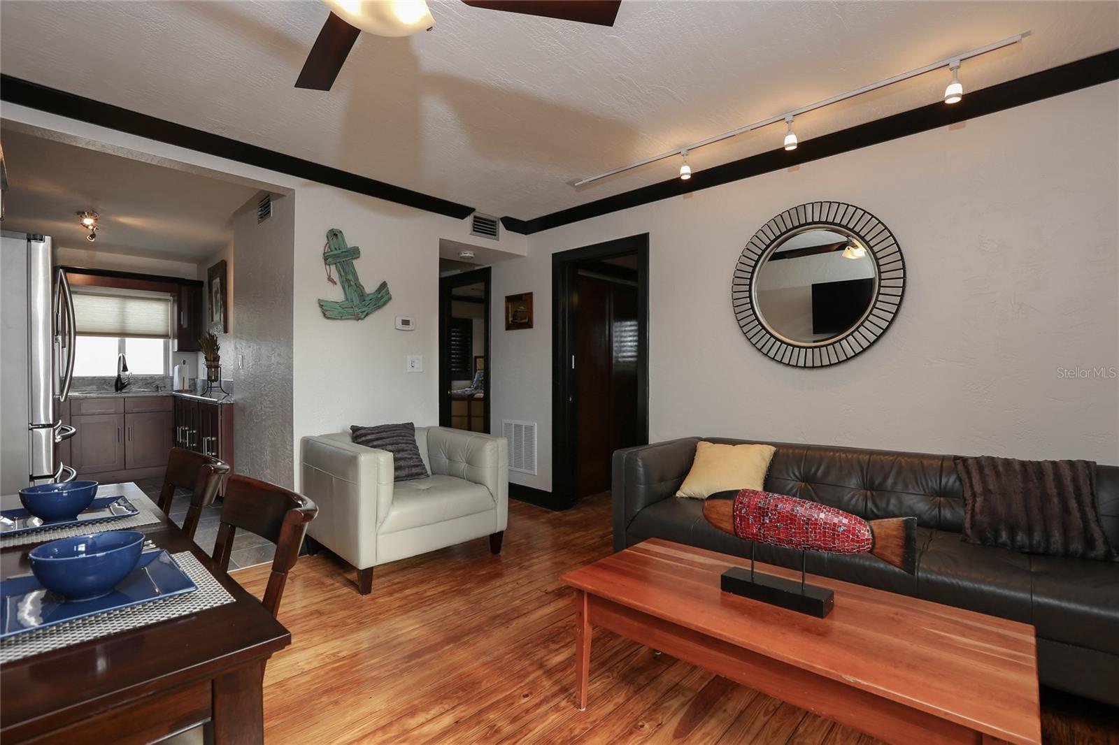 BUENA VISTA SHORES - Residential