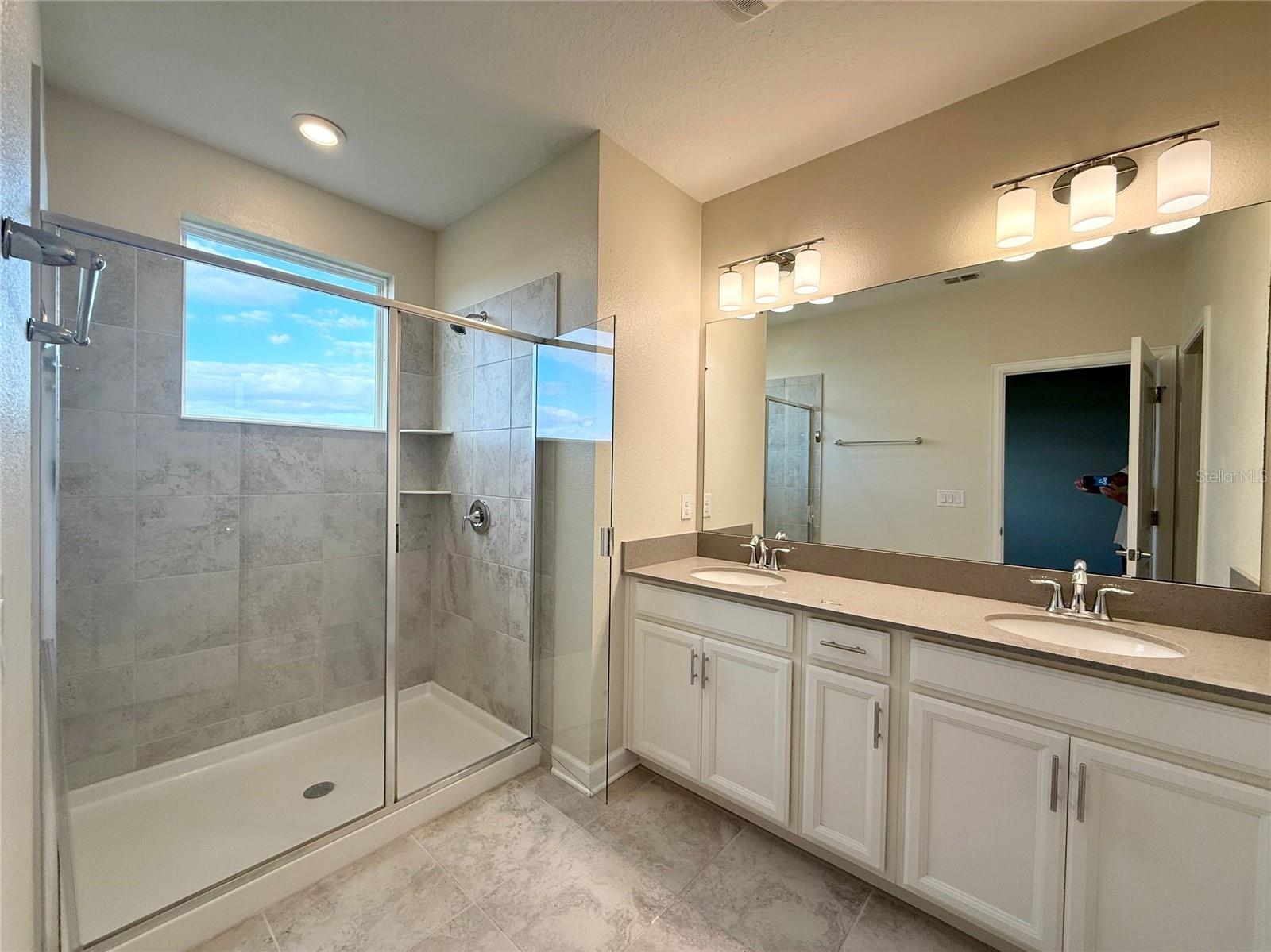 STOREY LAKE TR K - Residential Lease