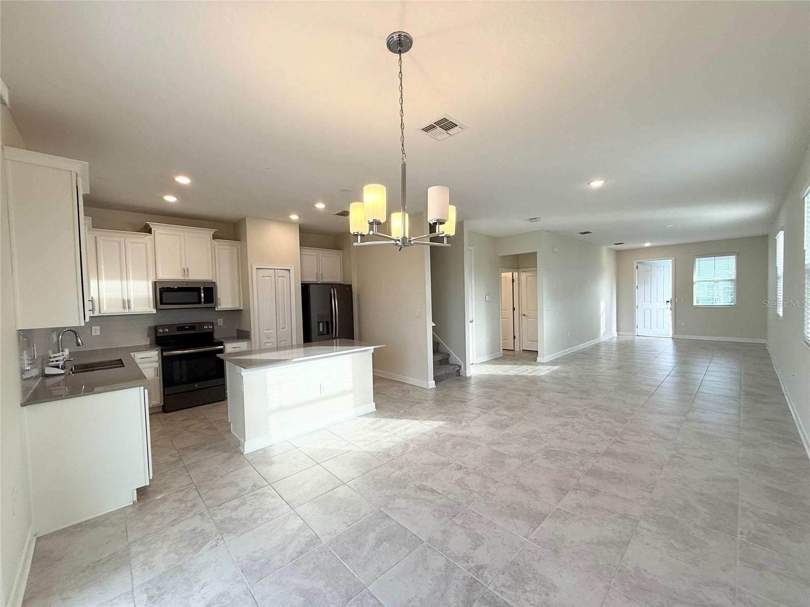 STOREY LAKE TR K - Residential Lease