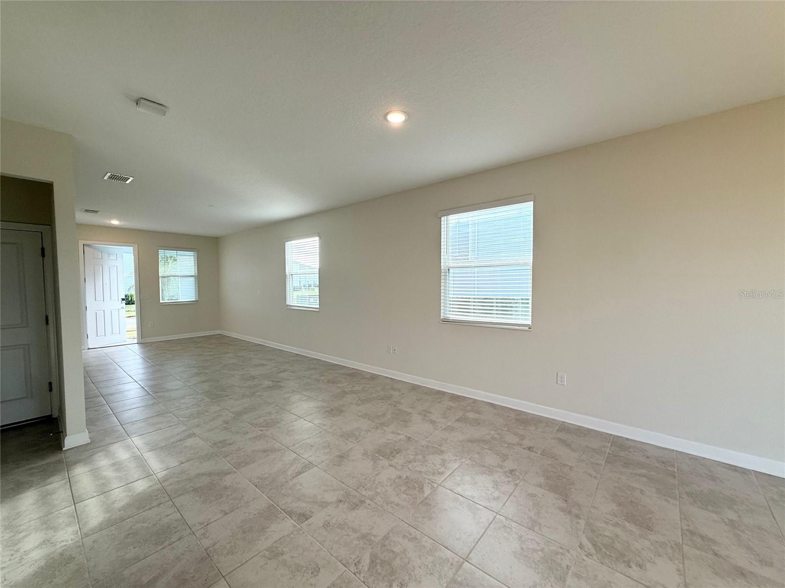 STOREY LAKE TR K - Residential Lease