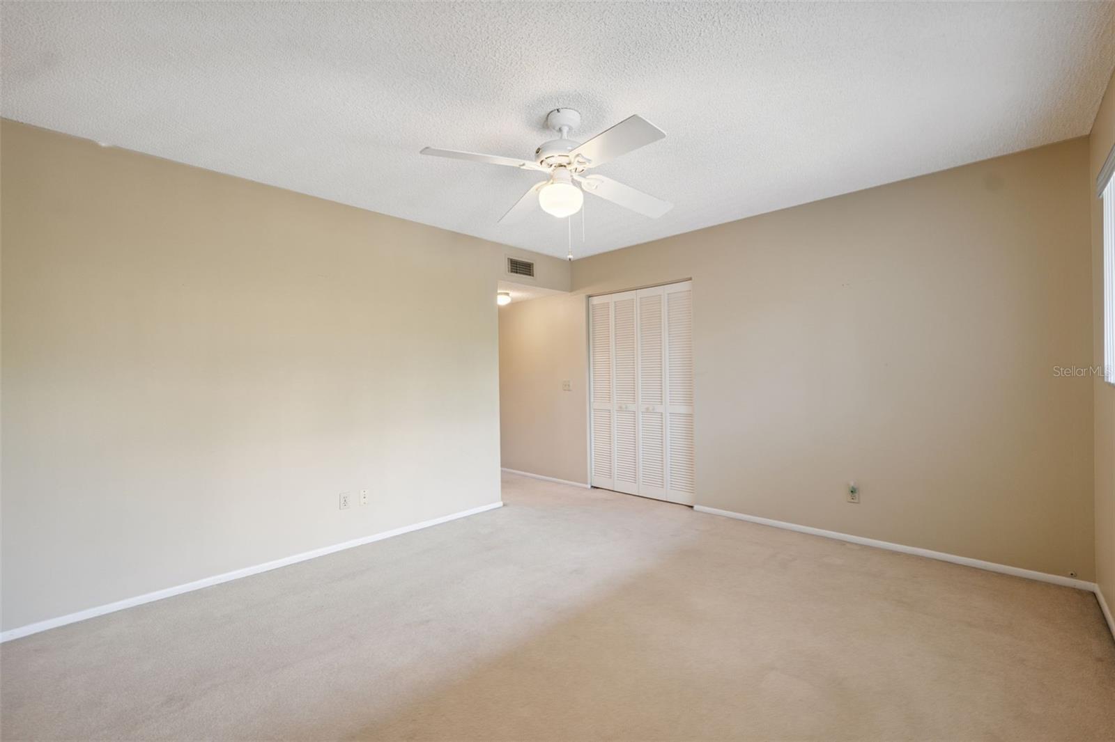 ON TOP OF THE WORLD - Residential