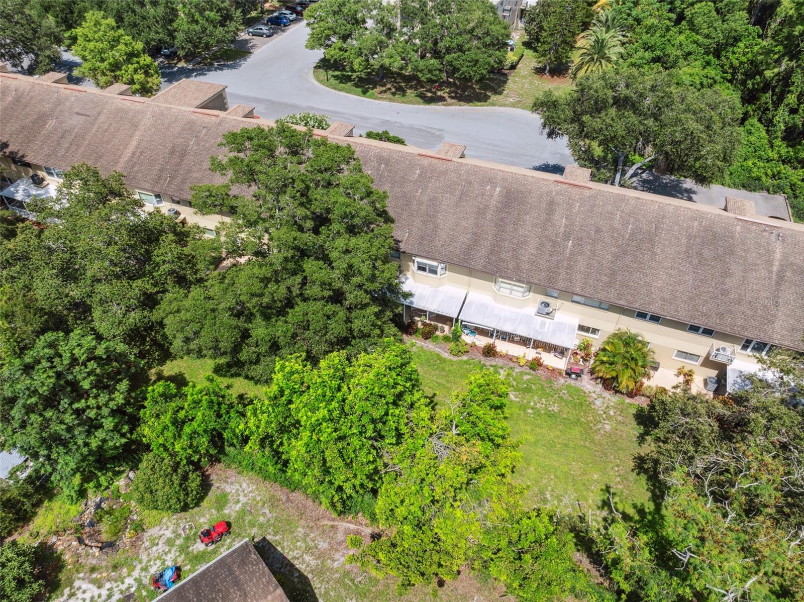 ON TOP OF THE WORLD - Residential