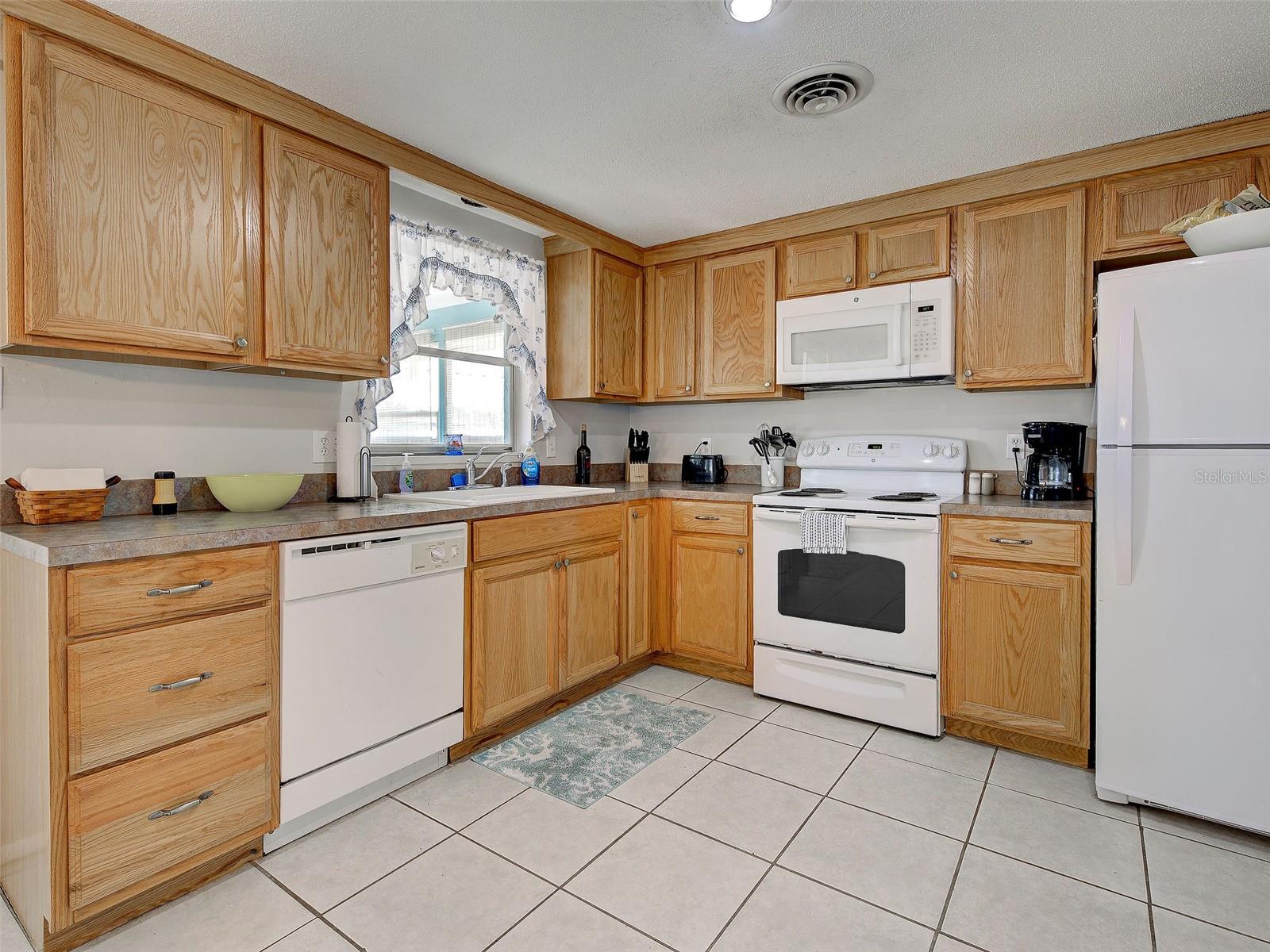 OVERBROOK GARDENS - Residential