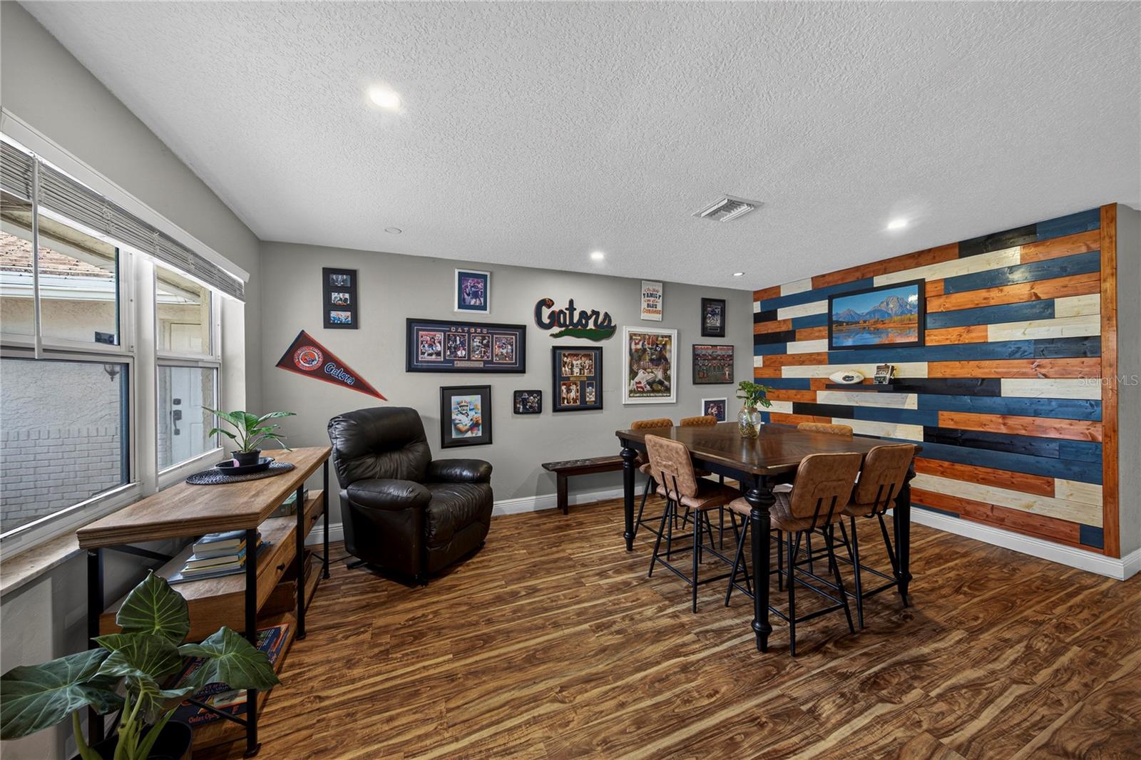 SPRINGS PARK - Residential