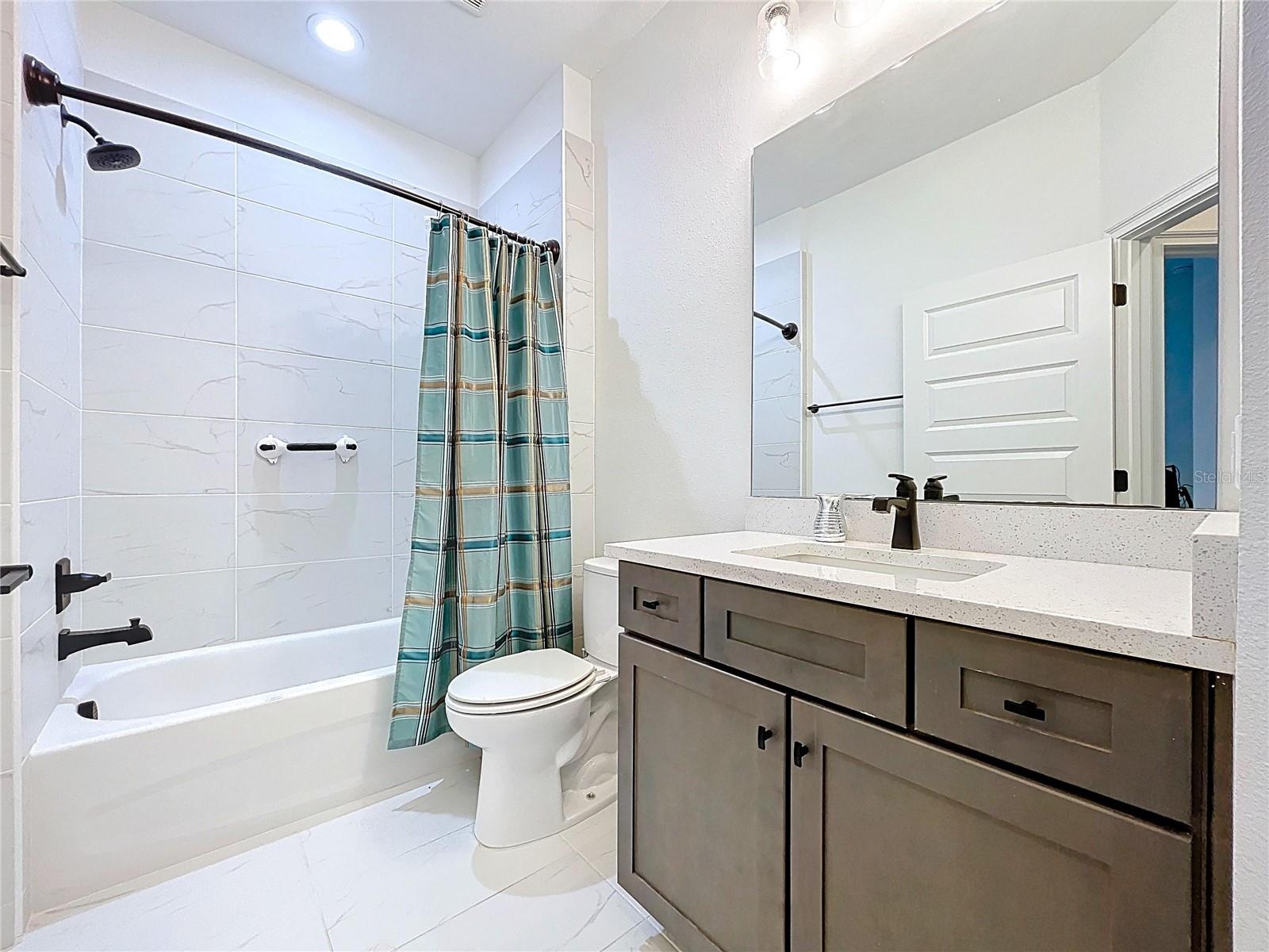 HOLLINGSWORTH TERRACE SUB - Residential