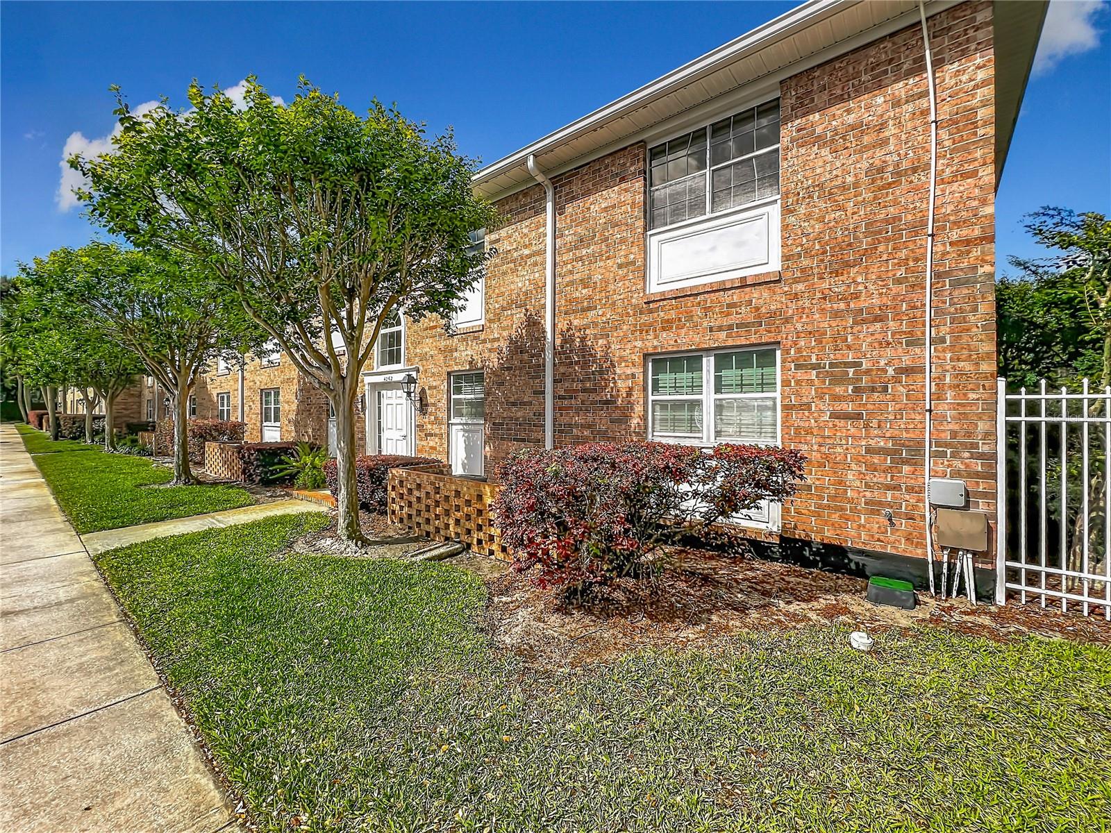 PLANTATION GARDENS - Residential