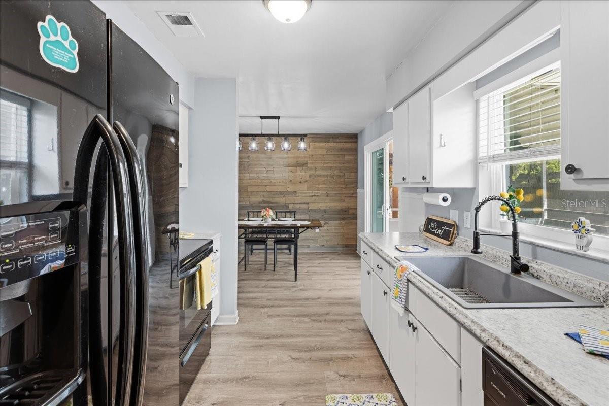 SOUTHSIDE TERRACE - Residential