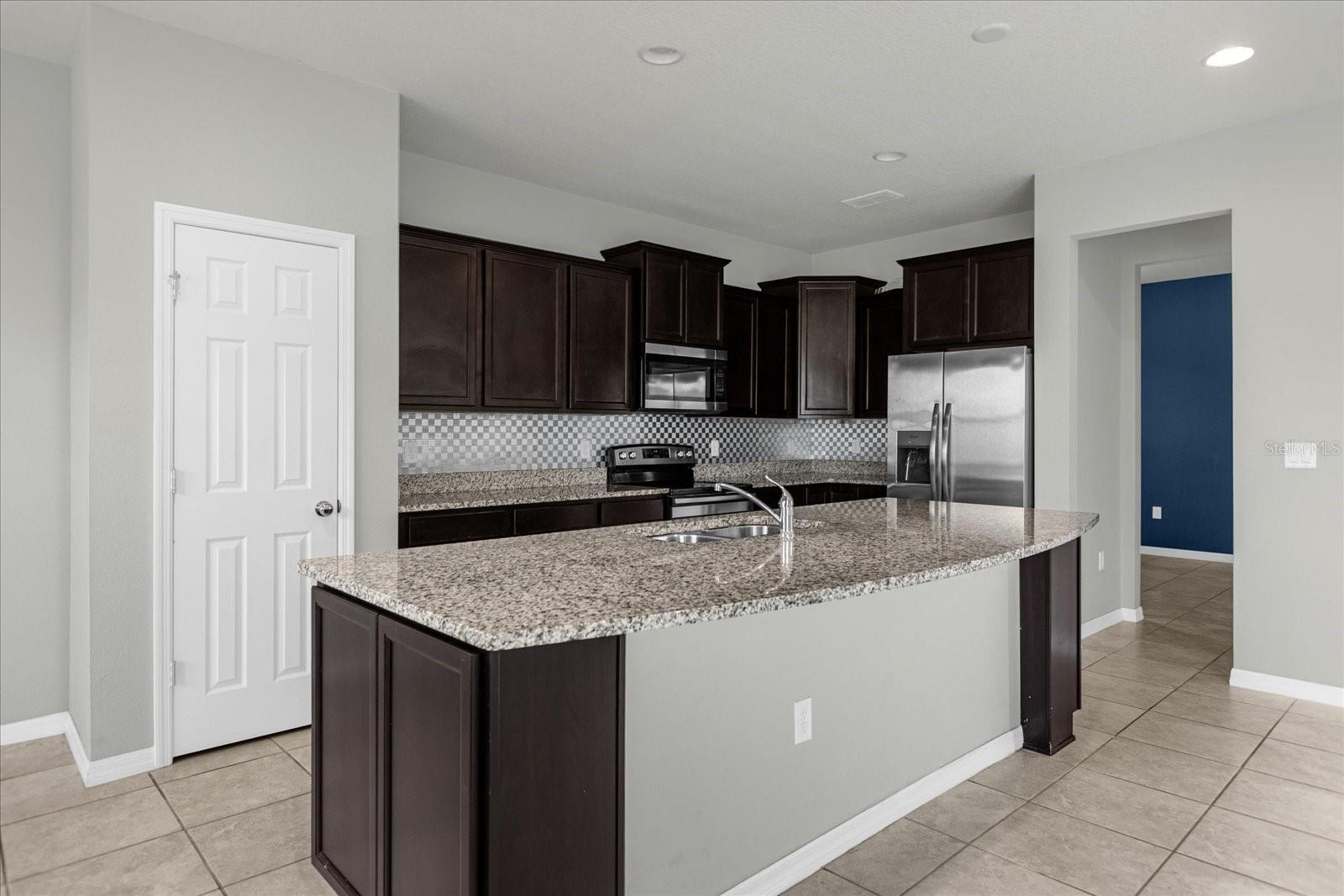 EAST LK PRESERVE-PH 1 - Residential