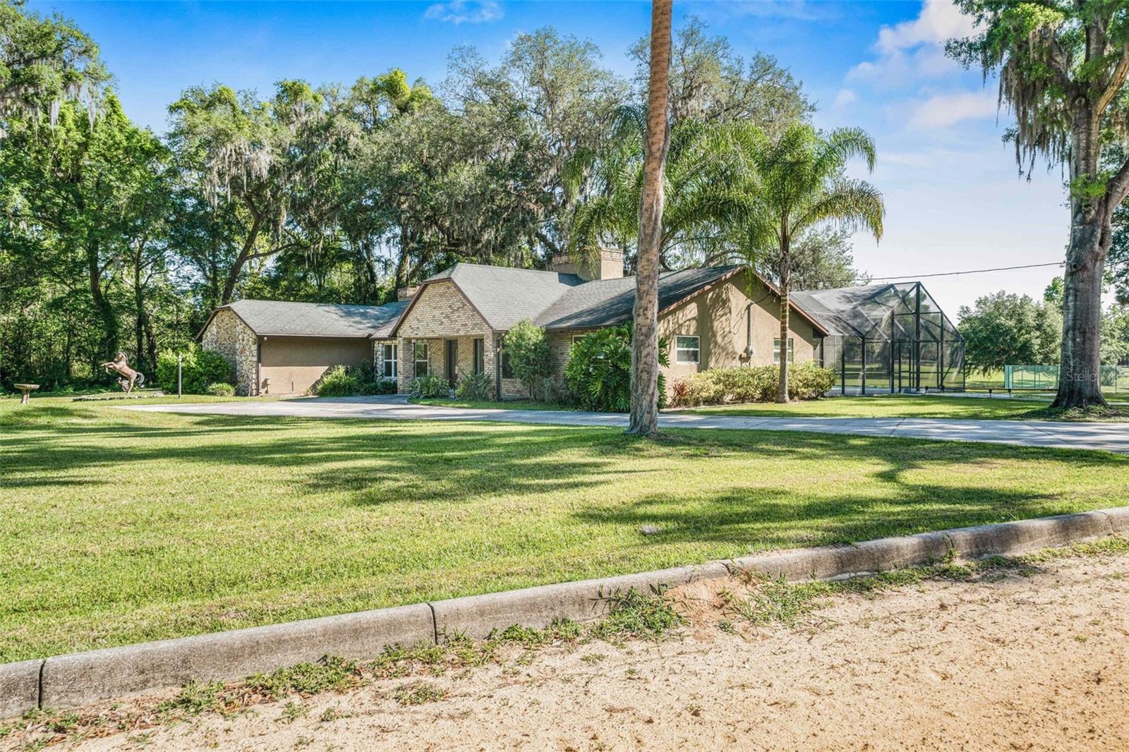 7545 S MAGNOLIA AVENUE