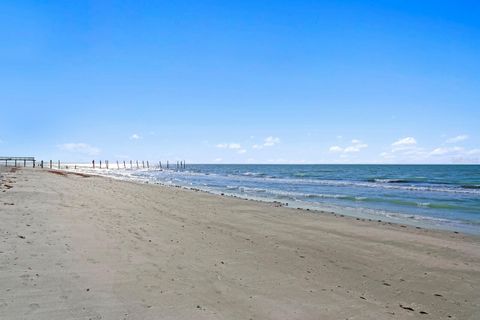 Photo of 16332 Gulf Boulevard #3B, Redington Beach, FL 33708 (MLS # L4957806)