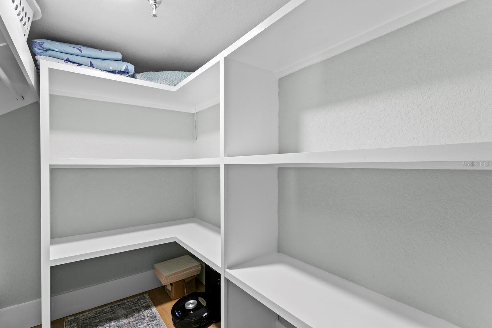 MARINERS LIGHT CONDO - Residential