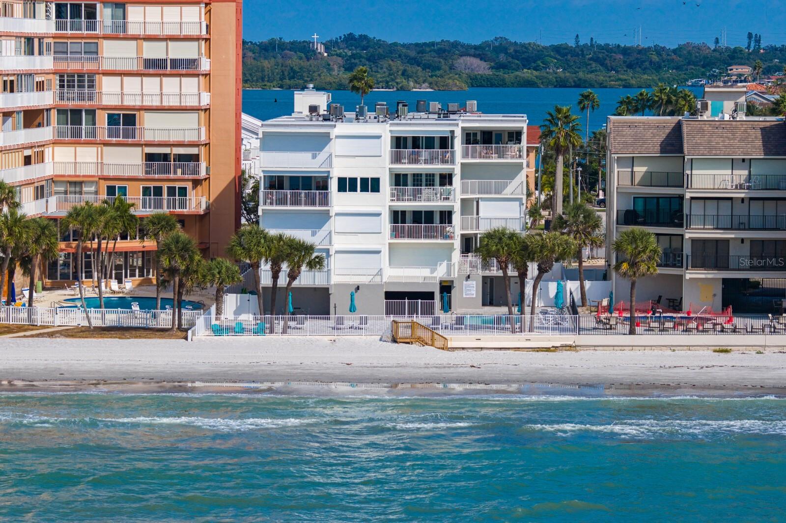 MARINERS LIGHT CONDO - Residential